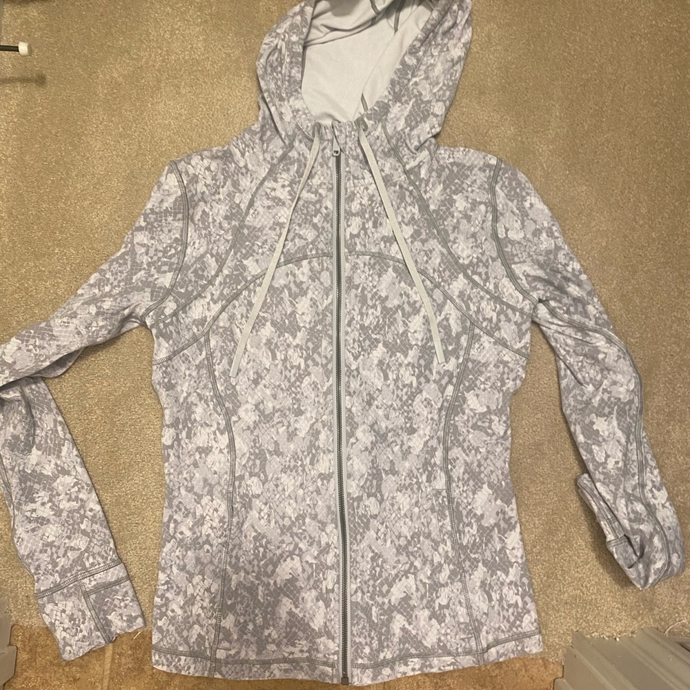 NWOT rare lululemon define jacket